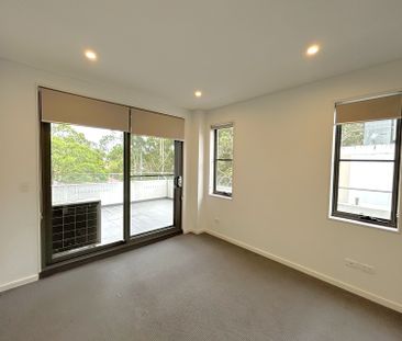 Modern & Spacious Apartment in Prime Epping Location - Photo 4