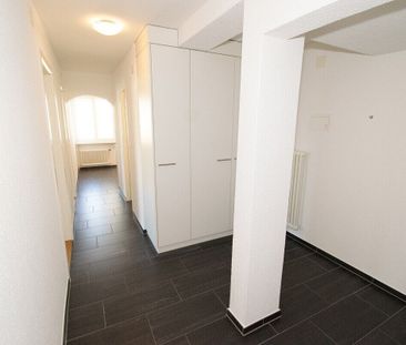 Charming 3-room apartment in a central location with 2 balconies - Foto 4