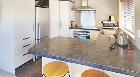 Riverstone Terraces Family Home - Photo 3