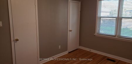 For Lease - 5 Rangoon Road, Toronto, Ontario - Photo 4