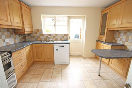 3 bedroom terraced house to rent - Photo 5
