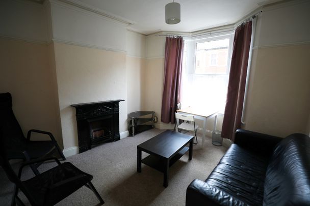 5 Bed Terraced House, Springfield Avenue, BS7 - Photo 1