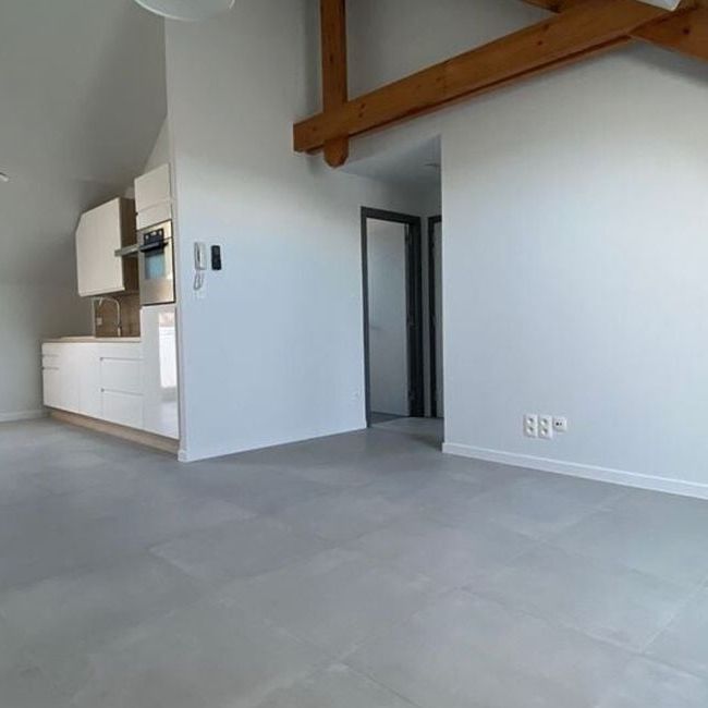 Appartement te huur in Brasmenil voor € 700 met 1 slaapkamer - Foto 1