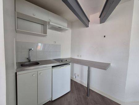 Location Appartement 1 pièce 33m² - Photo 3