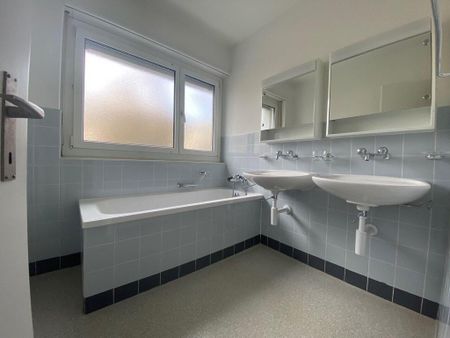 Grosszügige Wohnung in Stadtnähe an Top-Lage! - Photo 3