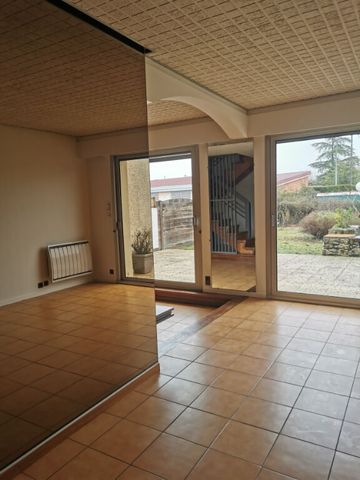 Location maison 5 pièces, 126.00m², Albi - Photo 5