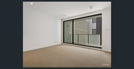 CENTRAL & MODERN APARTMENT WITH STORAGE CAGE AND STUDY NOOK - Photo 4