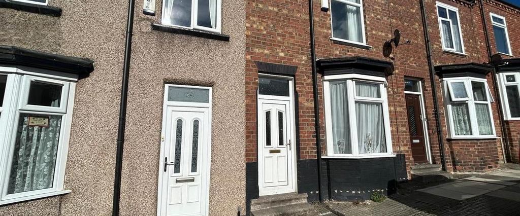 2 bedroom terraced house to rent - Photo 1