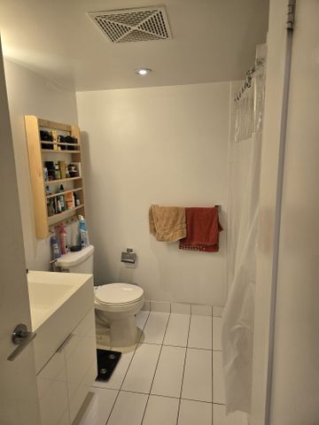 For Lease - 15 Iceboat Terrace Unit# 2011, Toronto, Ontario - Photo 3