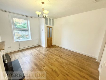 Sunlaws Street, Glossop, Derbyshire, SK13 - Photo 5