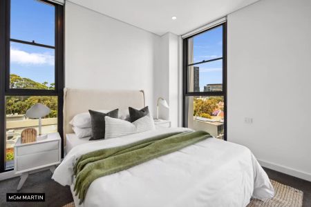 MGM MARTIN – TWO BEDROOM APARTMENT (USE W1 GATE, UNIT ON LEVEL 5) - Photo 3