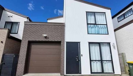 Near New 3BR Home in Silverdale - Photo 2