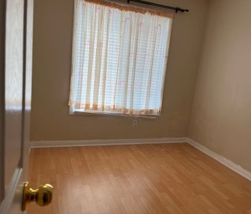 For Lease - 8 Cox Boulevard Unit# 13, Markham, Ontario - Photo 4