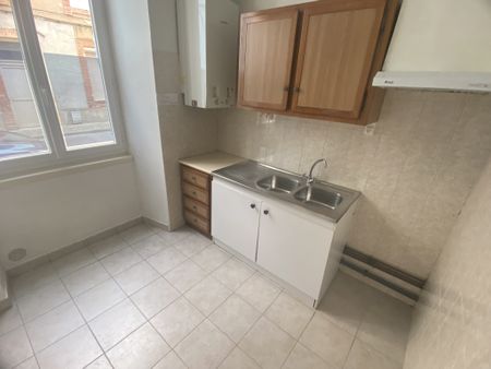 Location Appartement 3 pièces 88m² CASTELSARRASIN 82100 - Photo 3
