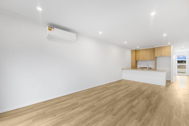 5A Eiffel Avenue, Bonnie Brook VIC 3335 - House For Rent | Domain - Photo 1