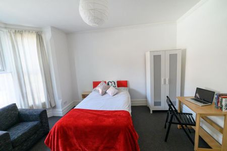 7 bedroom house to rent - Photo 3