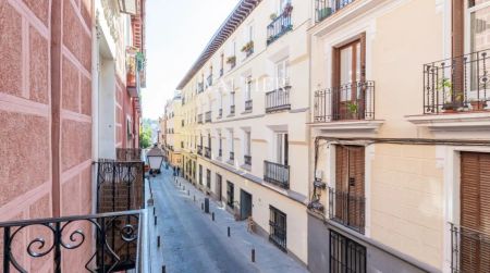 Madrid - Photo 2