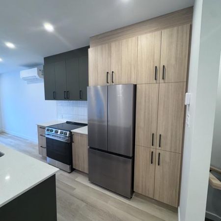 Superbe 4 ½ à Deux-Montagnes avec Mezzanine (secteur REM) - Photo 4