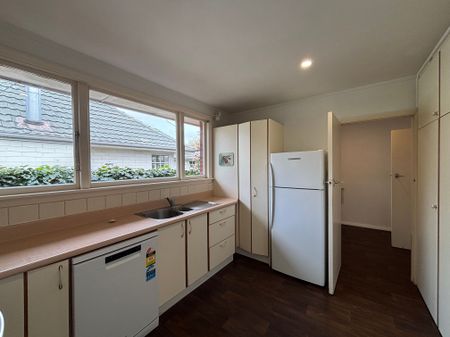 29 Roydvale Ave - Photo 5
