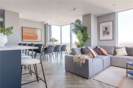 Luxurious 45th Floor Fully Furnished Three Double Bedroom Apartment with unrivalled facilities in the Exclusive Cortland Development, Colliers Yard. AVAILABLE FROM MARCH 2026! - Photo 2