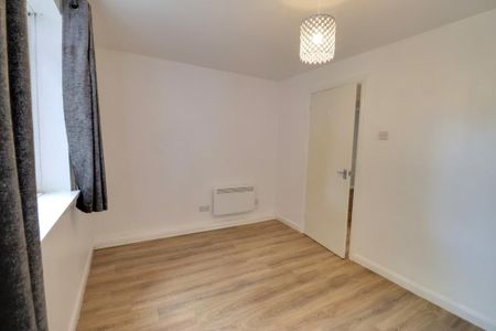 1 bedroom ground floor maisonette to rent - Photo 3