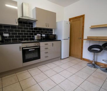 4 bedroom house to rent - Photo 2