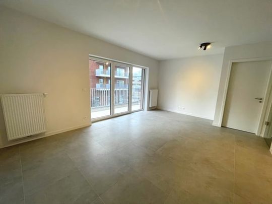 Appartement te huur - Photo 1