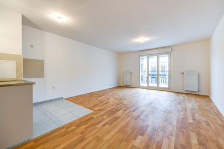 location Appartement F3 DE 62.7m² À VILLIERS SUR MARNE - Photo 3