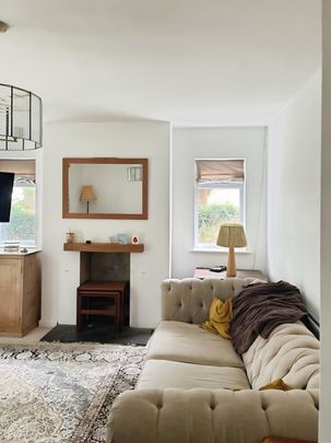 3 Bedroom Family Home to Let in Nympsfield - Photo 1