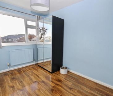 3 bedroom detached house to rent - Photo 4