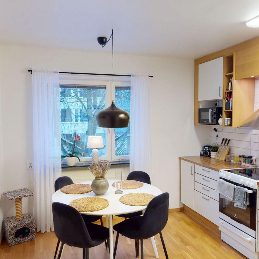 Kilbacksvägen, Skövde - Photo 1