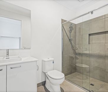 Stunning 4-Bedroom Home with Modern Amenities in Heart of Wollert! - Photo 6