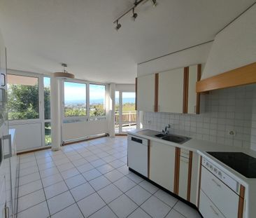 Spacious and bright 3.5p with balcony and fireplace for rent in Cri... - Photo 5