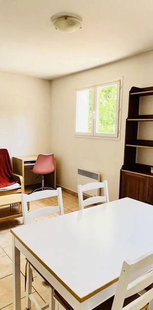 Location Appartement 2 pièces 35m² AIX EN PROVENCE 90ème - Photo 1