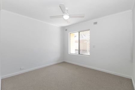 Stylish city to sea living - Photo 5