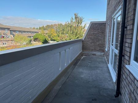 3 bedroom maisonette to rent - Photo 3