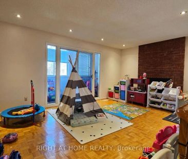 121 BADESSA CIRCLE - Photo 2