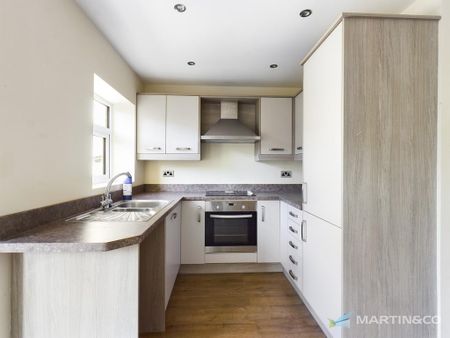 3 bedroom end of terrace house to rent - Photo 3