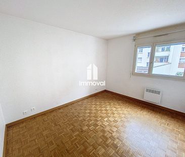 HALLES - Spacieux 3 pces de 81.25m² avec balcon, parking et gre - Photo 5