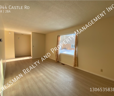 3 Bedroom Townhouse near University - Photo 1