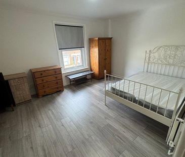 5 Bed Terraced House, Union Road, SO14 - Photo 3