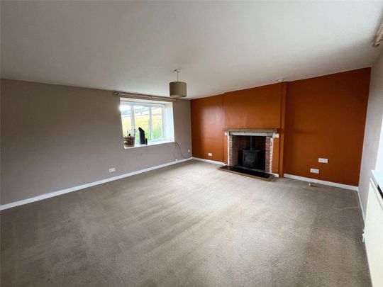 2 Old Cambus is a traditional stone build cottage in a tranquil rural setting boasting gorgeous sea views. - Photo 1