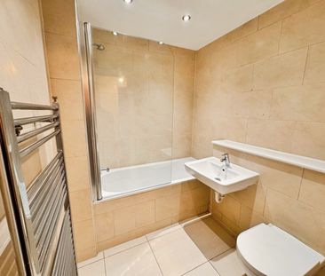 Southend Road, Hockley - Photo 2