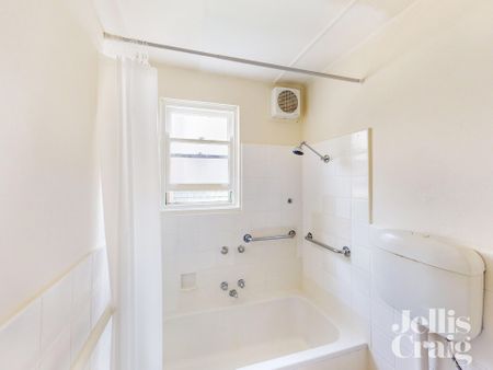 8/162 Barkers Road, Hawthorn - Photo 5