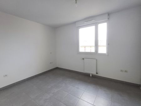 location Maison T3 DE 64.8m² À BRUGUIERES - Photo 3