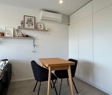 Modern One Bedroom Unit in Kohi/St Heliers - Photo 3