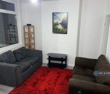 1 bedroom in a house share to rent - Photo 5