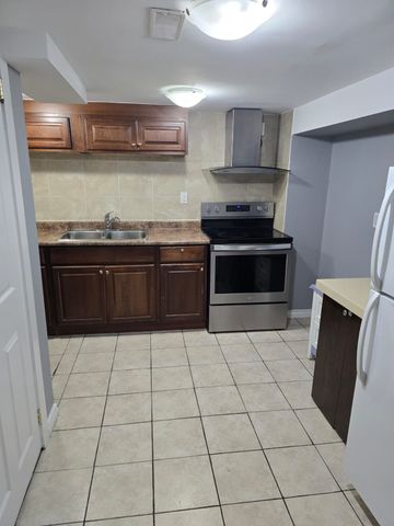 For Lease - 3856 Passway Road Unit# Bsmt, Mississauga, Ontario - Photo 5