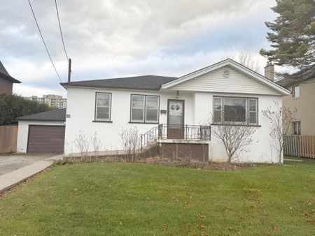 For Lease - 229 Crestwood Road, Vaughan, Ontario - Photo 3