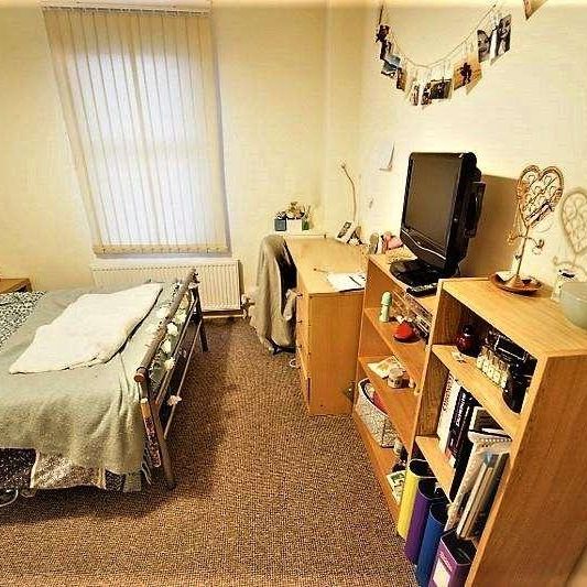 Bentinck Road, Nottingham, NG7 - Photo 1